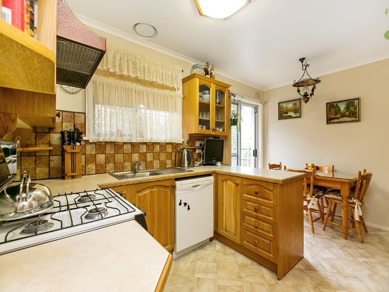 27 Jennifer Street, Cheltenham VIC 3192