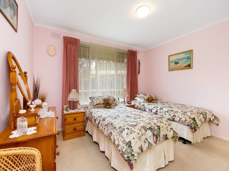 27 Jennifer Street, Cheltenham VIC 3192
