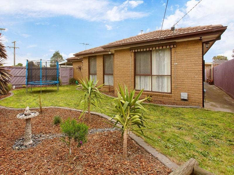 12 Bayville Drive, Dingley Village VIC 3172