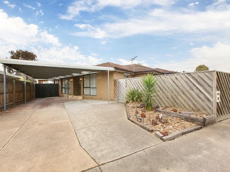 12 Bayville Drive, Dingley Village VIC 3172