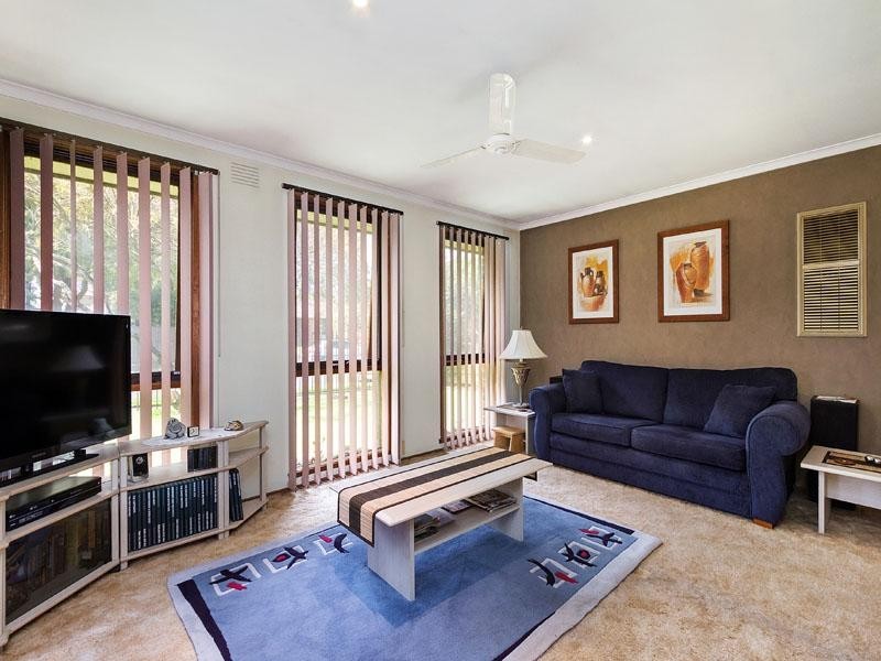 9 Bridgewater Drive, Dingley Village VIC 3172