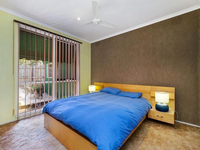 9 Bridgewater Drive, Dingley Village VIC 3172