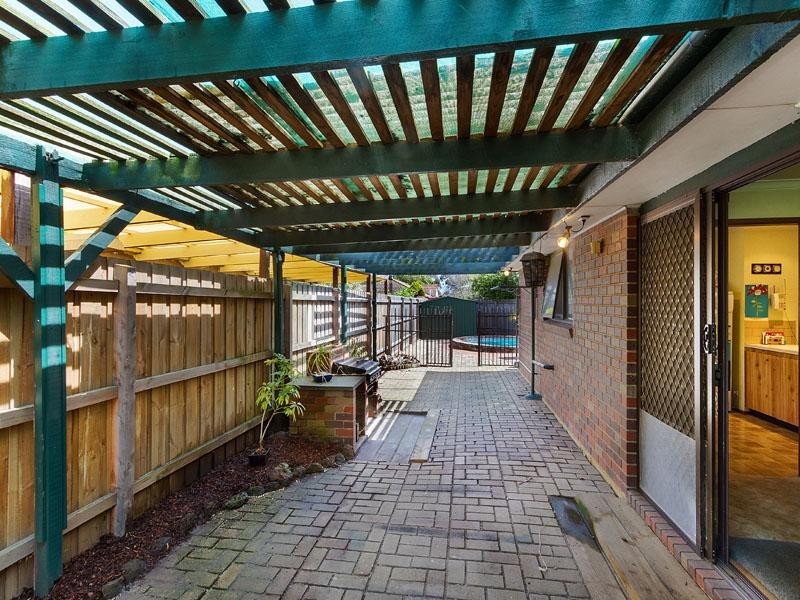 9 Bridgewater Drive, Dingley Village VIC 3172