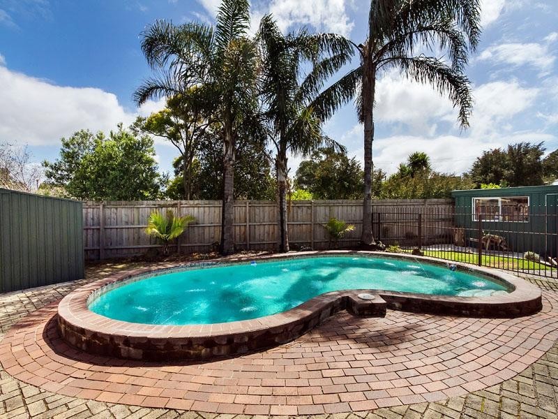 9 Bridgewater Drive, Dingley Village VIC 3172