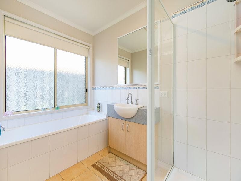 7 Nova Court, Cheltenham VIC 3192