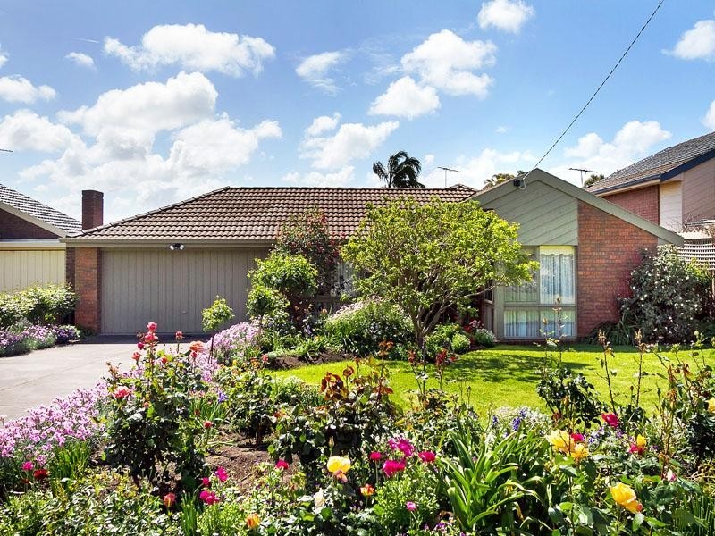 5 Bardoel Court, Dingley Village VIC 3172