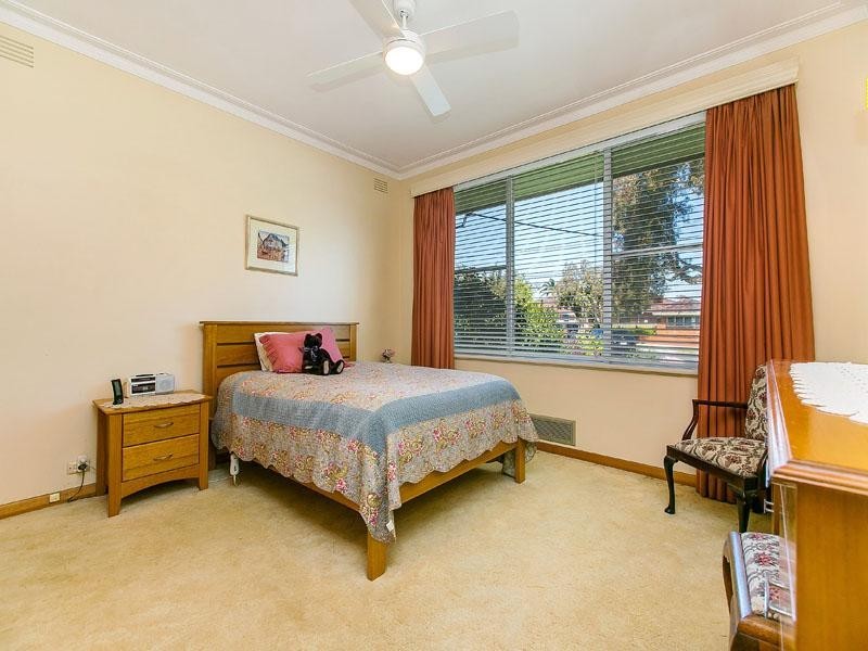 21 Kenjulie Drive, Bentleigh East VIC 3165