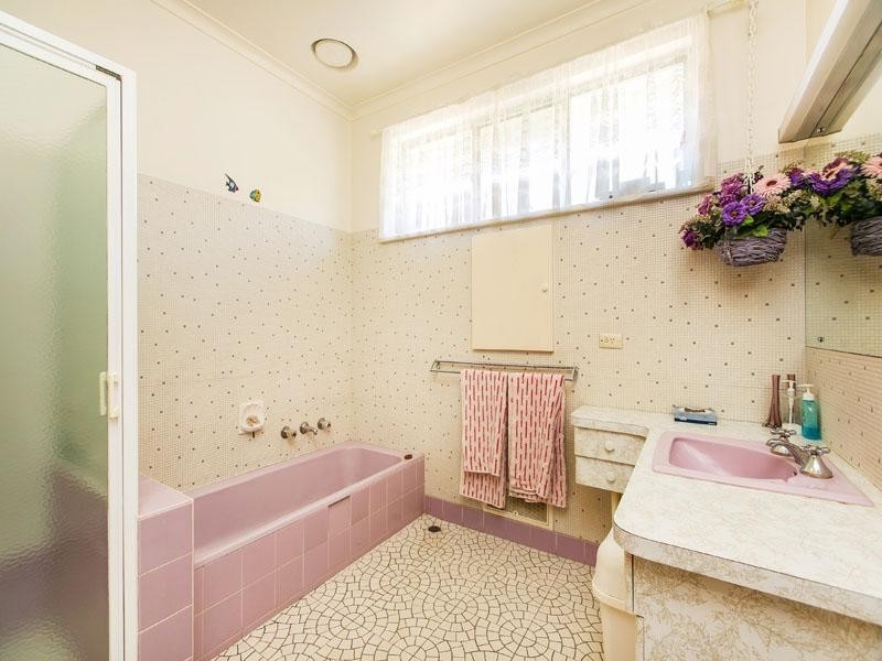 21 Kenjulie Drive, Bentleigh East VIC 3165