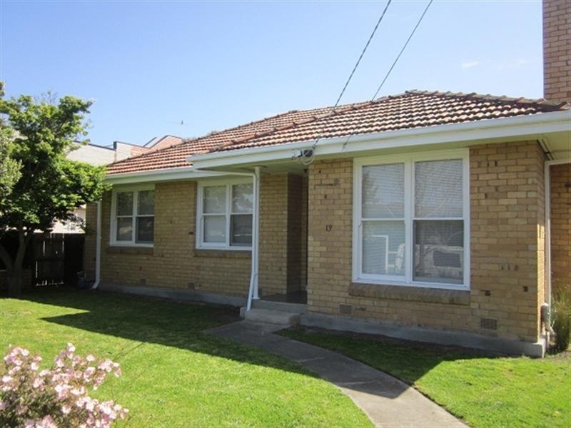 19 Keith Street, Hampton East VIC 3188