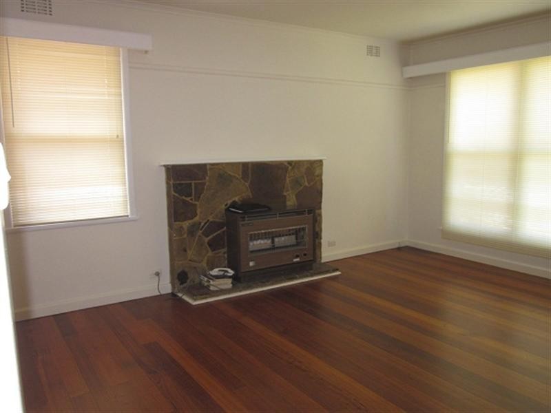 19 Keith Street, Hampton East VIC 3188