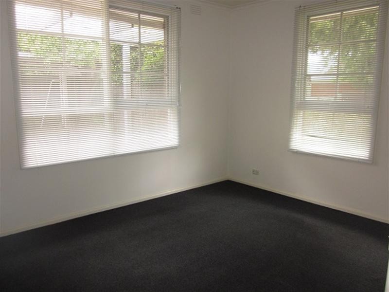 1/5 Olive Grove, Mentone VIC 3194