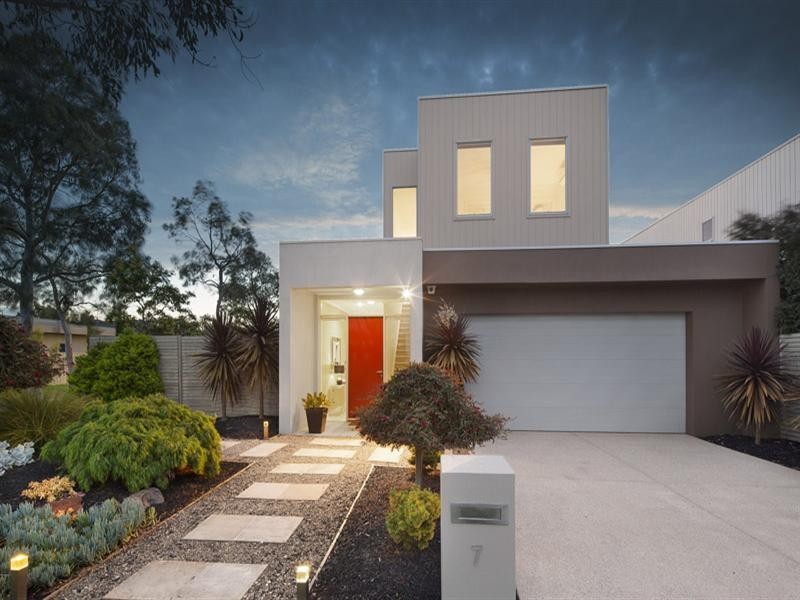 7 Tyrrell Terrace, Waterways VIC 3195