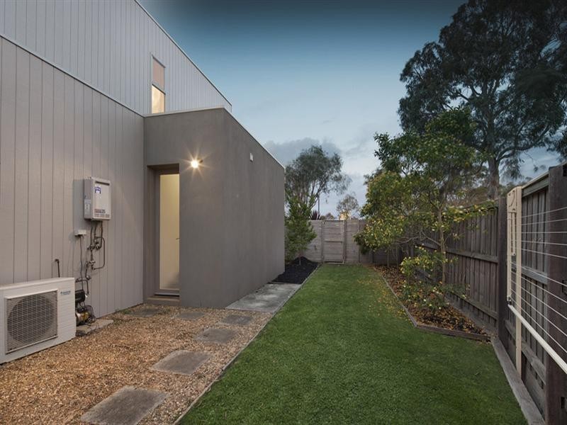 7 Tyrrell Terrace, Waterways VIC 3195