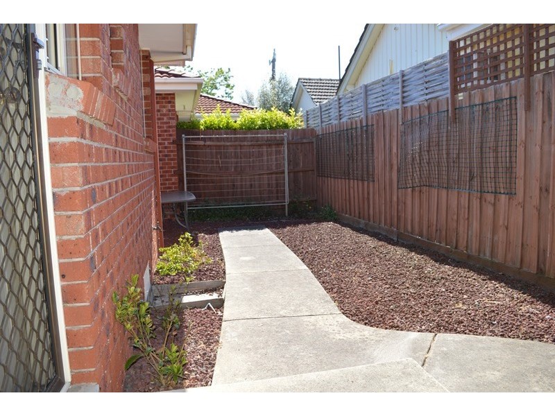 2/2 Tilley Street, Cheltenham VIC 3192