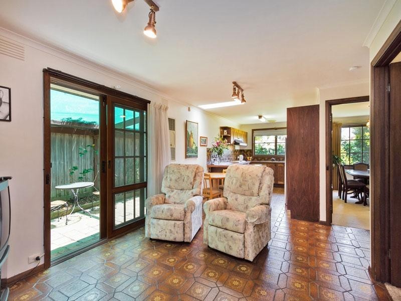 5 Colin Court, Dingley Village VIC 3172