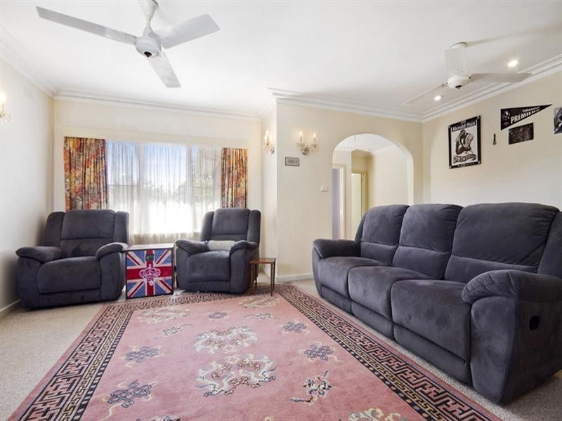 17 Axelton Street, Cheltenham VIC 3192
