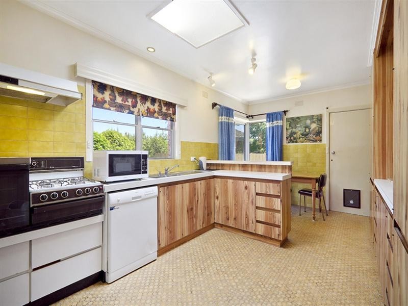17 Axelton Street, Cheltenham VIC 3192