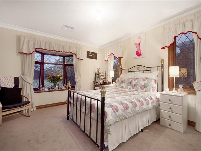 35 Higgins Close, Dingley Village VIC 3172