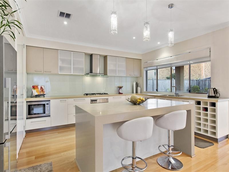 24 Broadwater Drive, Waterways VIC 3195