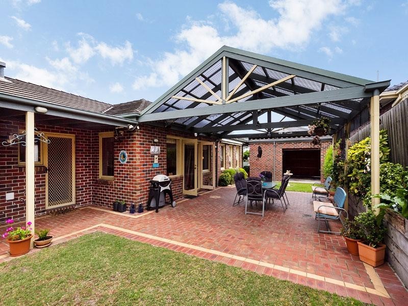 39 Kingston Drive, Dingley Village VIC 3172
