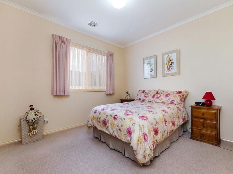 39 Kingston Drive, Dingley Village VIC 3172
