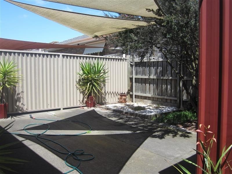 73 Chesterville Road, Cheltenham VIC 3192