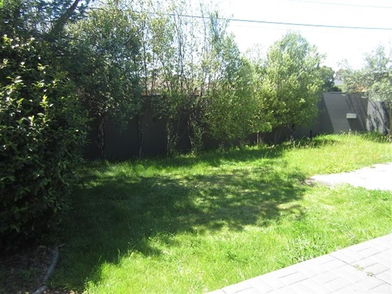 73 Chesterville Road, Cheltenham VIC 3192