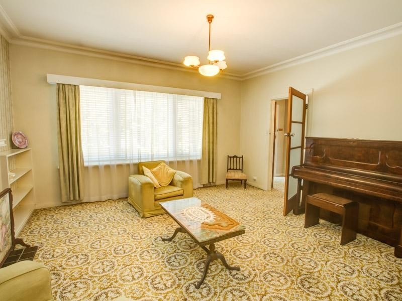 435 Bluff Road, Hampton VIC 3188