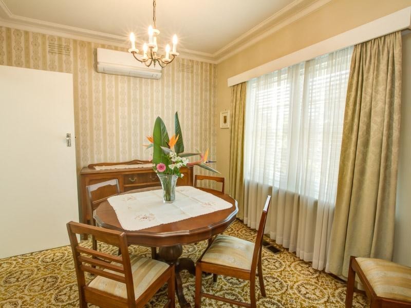 435 Bluff Road, Hampton VIC 3188