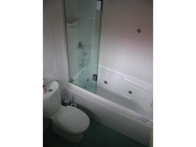 72 Hall Street, Ormond VIC 3204