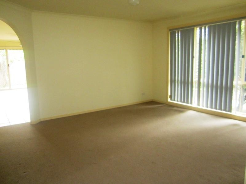 1/6 Mussert Avenue, Dingley Village VIC 3172