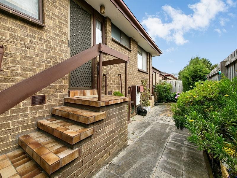 2/1 Sunray Avenue, Cheltenham VIC 3192