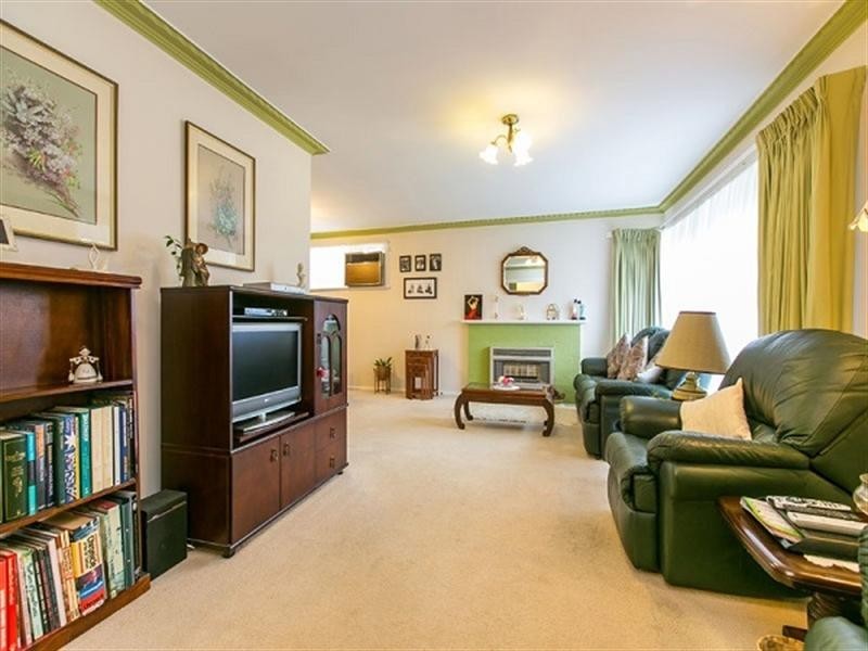 27 Jennifer Street, Cheltenham VIC 3192