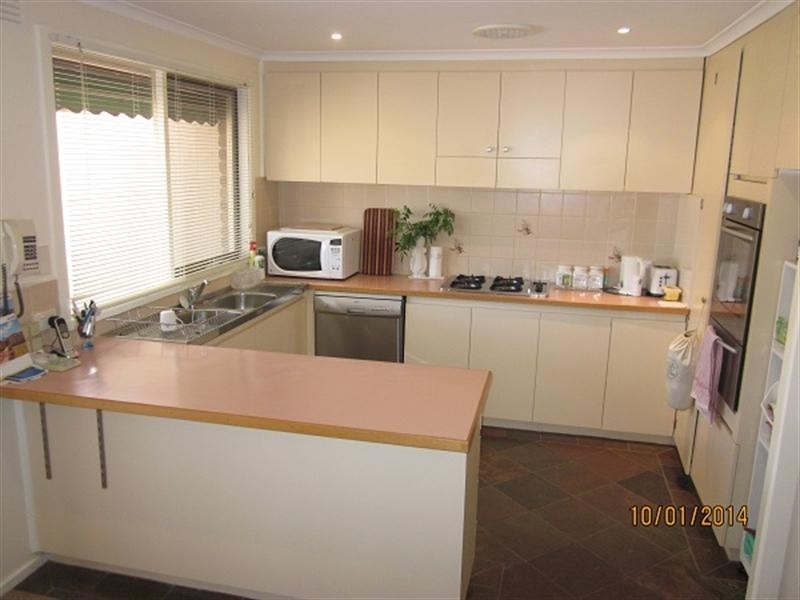 22 Sandleford Place, Dingley Village VIC 3172