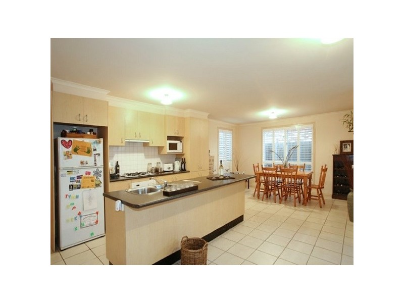 6 Harry Court, Dingley Village VIC 3172