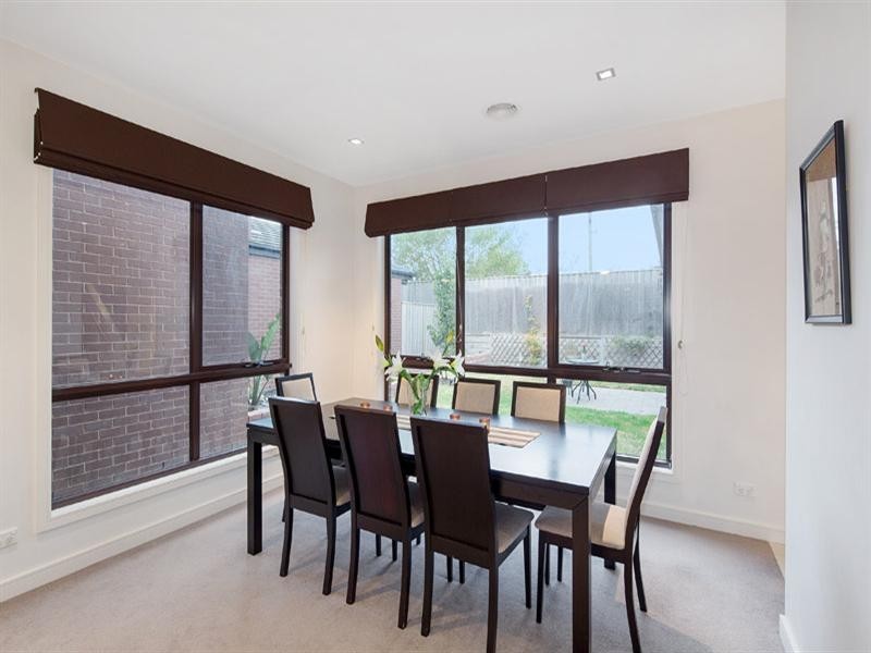 26 Dresden Drive, Waterways VIC 3195