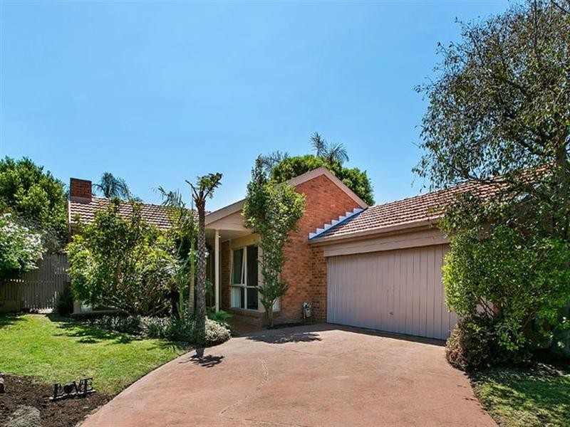 5 Australis Court, Dingley Village VIC 3172