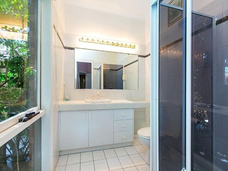 5 Australis Court, Dingley Village VIC 3172