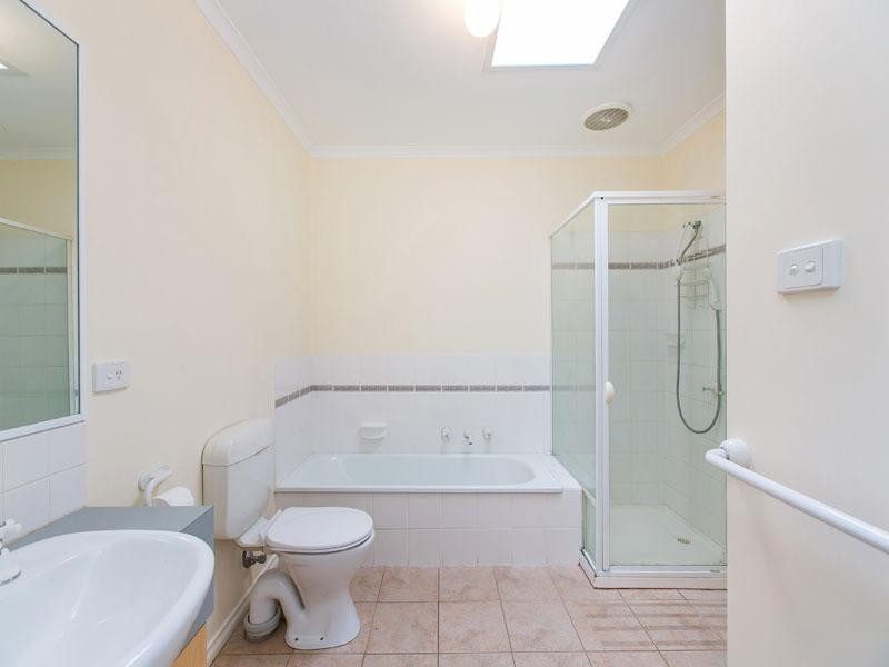 2B Broome Avenue, Mentone VIC 3194