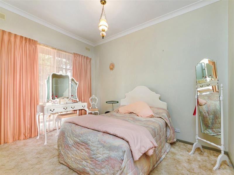 4 Amberley Cresent, Frankston South VIC 3199