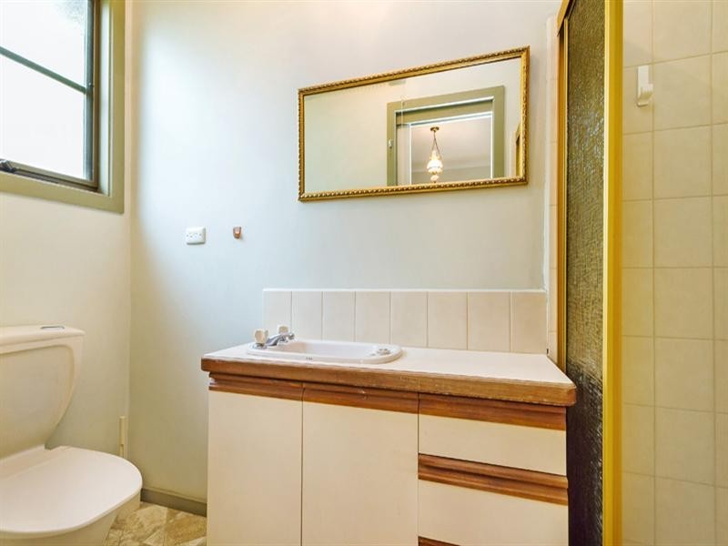 4 Amberley Cresent, Frankston South VIC 3199