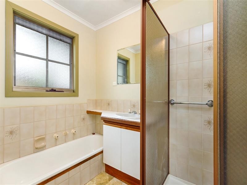 4 Amberley Cresent, Frankston South VIC 3199