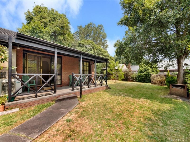 4 Amberley Cresent, Frankston South VIC 3199