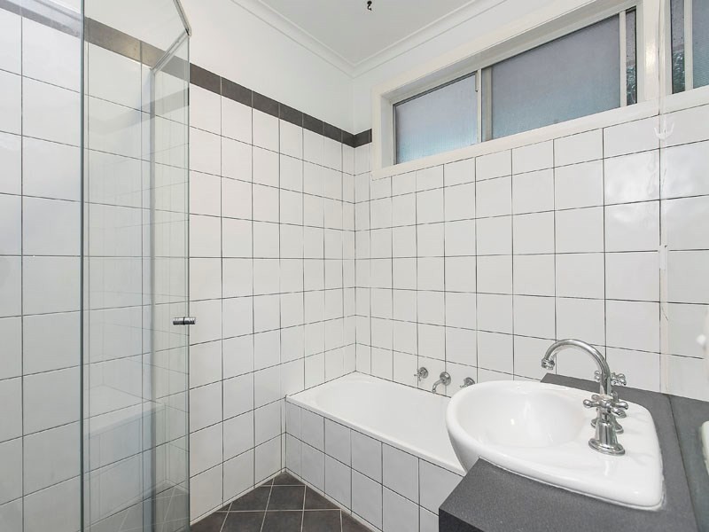 2/27 Plummer Road, Mentone VIC 3194