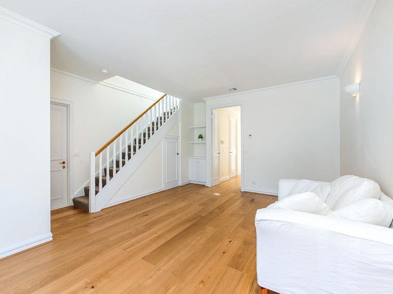 14 Martens Place, Dingley Village VIC 3172