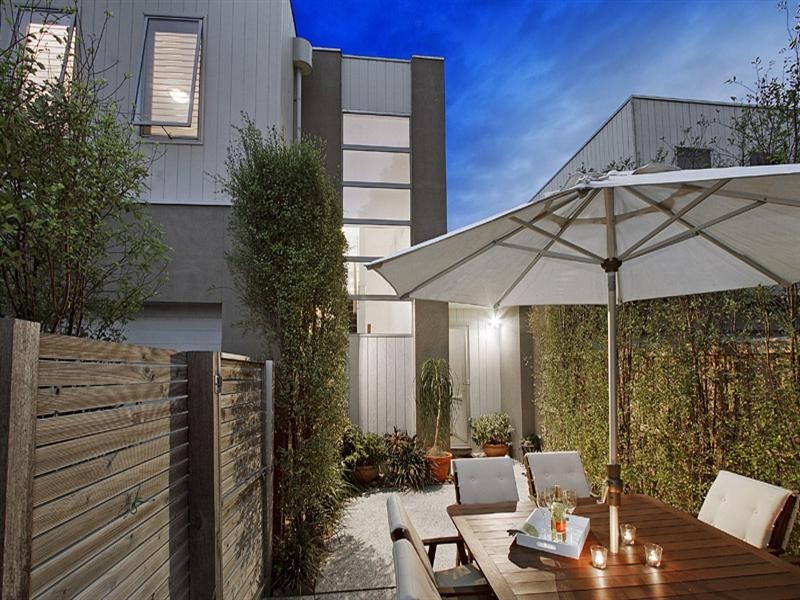 11 Tyrrell Terrace, Waterways VIC 3195