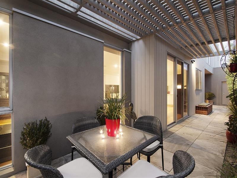 11 Tyrrell Terrace, Waterways VIC 3195