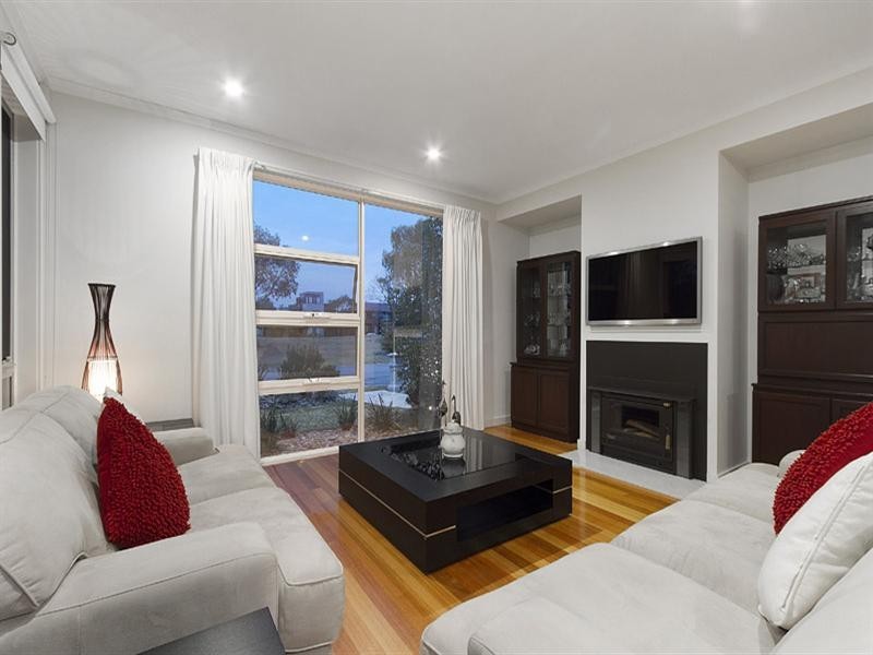 11 Tyrrell Terrace, Waterways VIC 3195