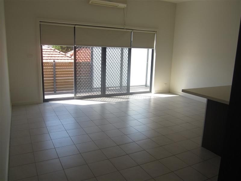 2/11 Follett Road, Cheltenham VIC 3192