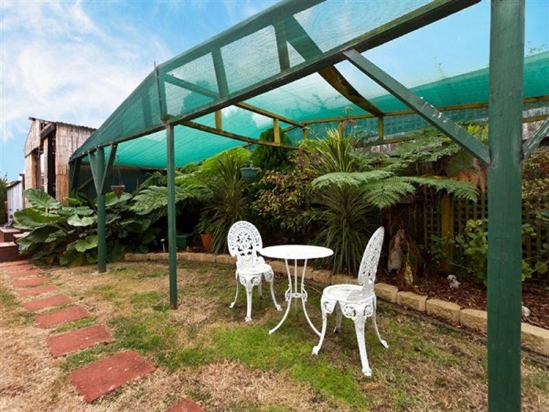 80 Village Drive, Dingley Village VIC 3172